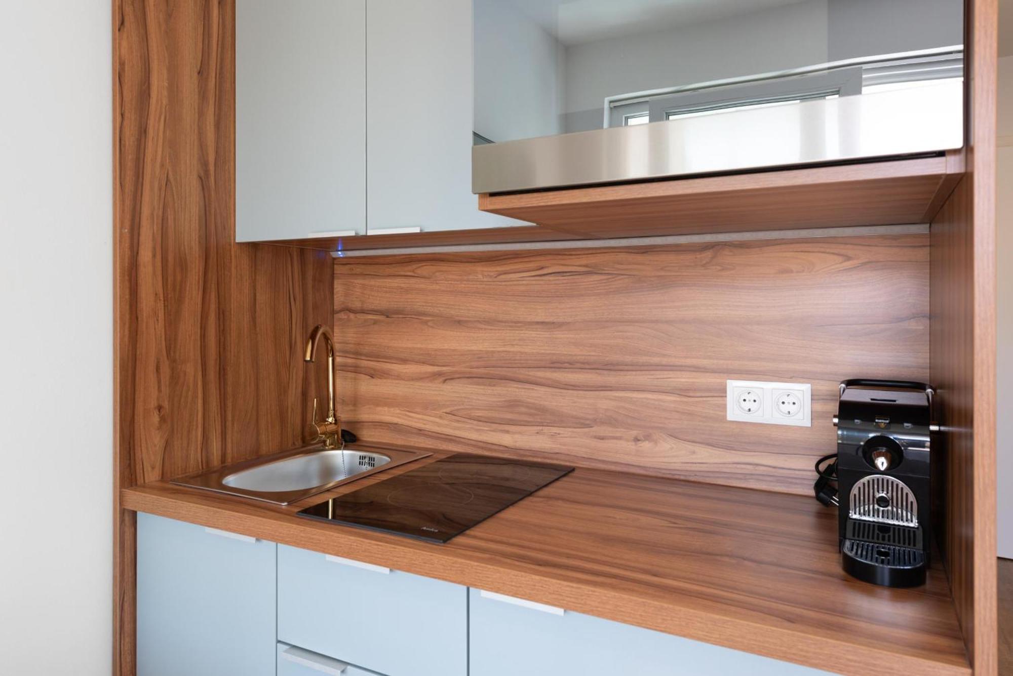 Schickes All-Inklusive Apartmentzimmer By Resida Asset Gmbh Brunn am Gebirge Eksteriør billede